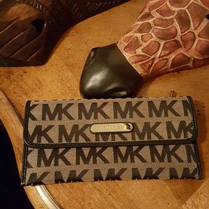 Authentic Michael Kors Black Wallet!